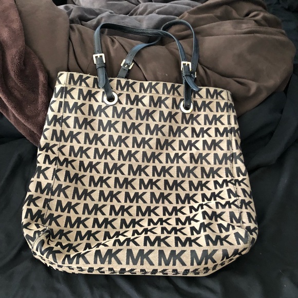 Michael Kors | Bags | Michael Kors Big Bag | Poshmark